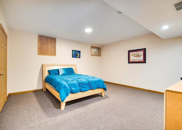 Relaxing Sauna: Hoffman Estates In Elgin! Villa